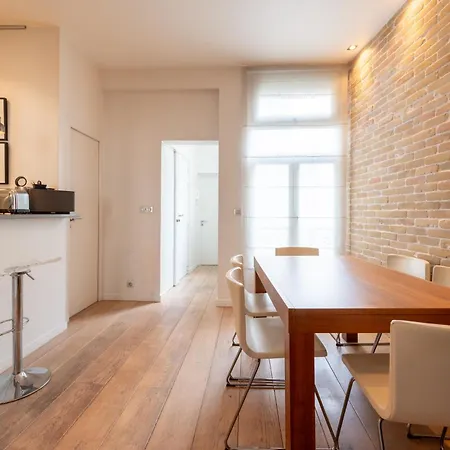 Gorgeous 1bedroom Industrial Style Flat-place Vendome *